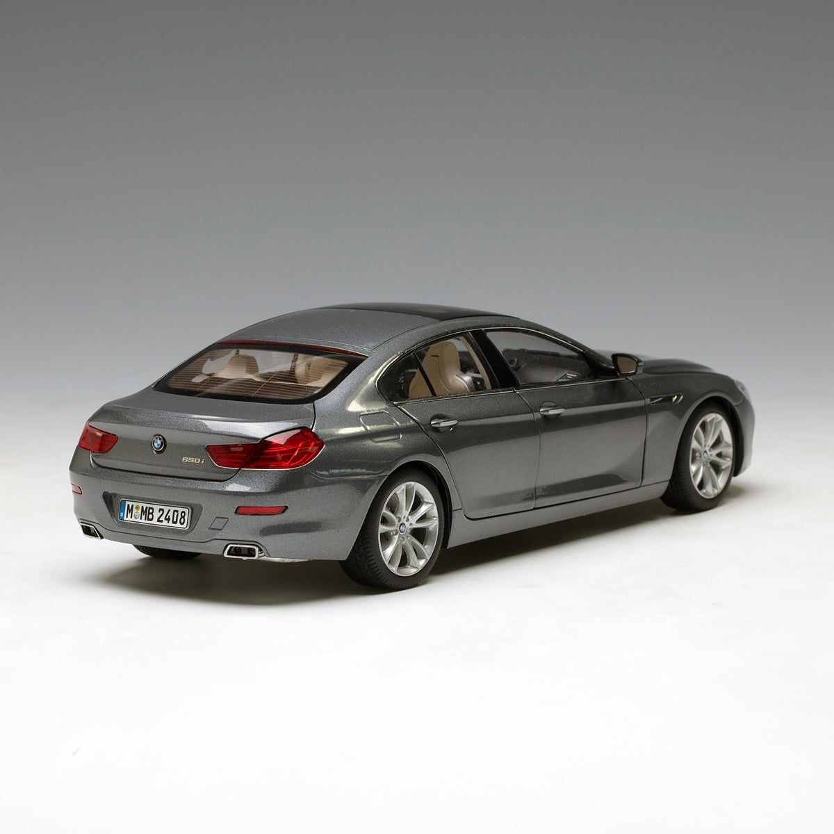 BMW 6series グランクーペ 1/18モデル - ミニカー