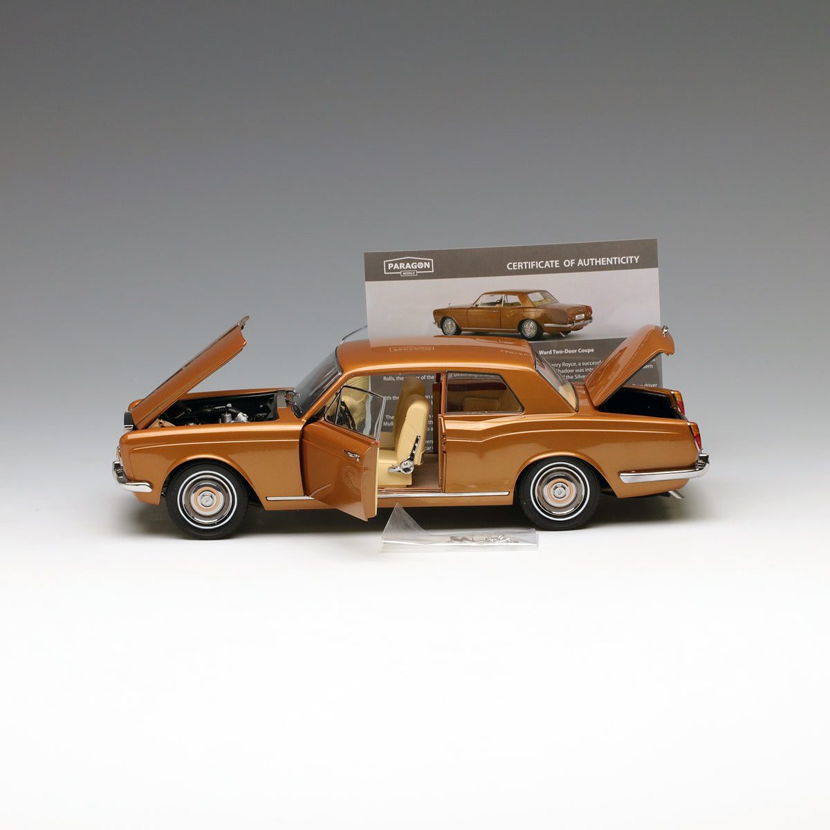 Paragon 1:18 Rolls Royce Silver Shadow MPW Orange PA-98205