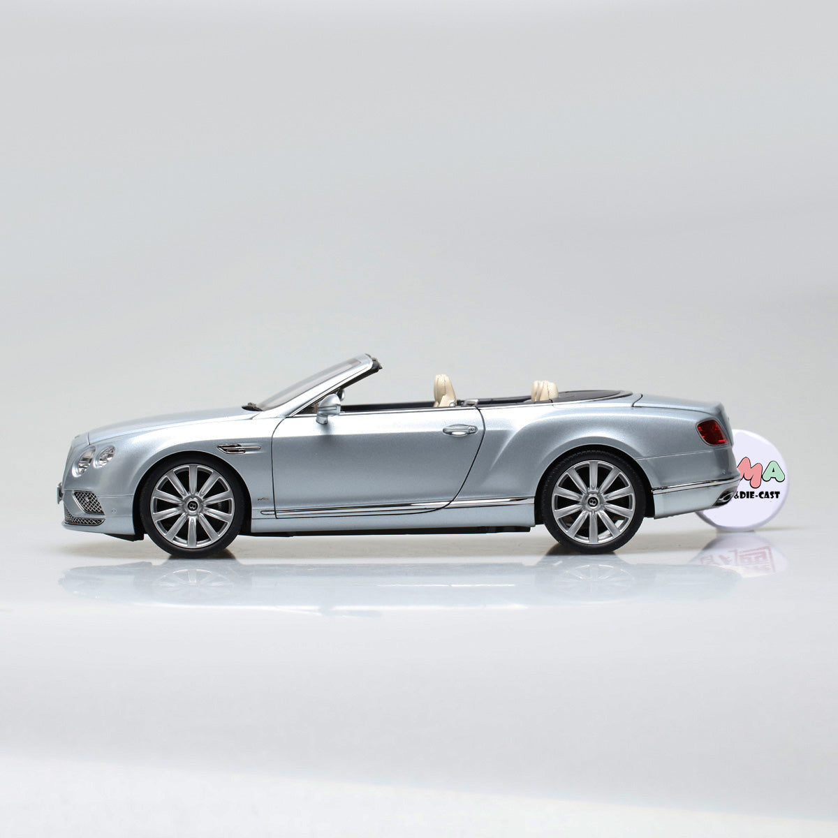 Paragon 1:18 2016 Bentley Continental GT Convertible Silver PA-98231