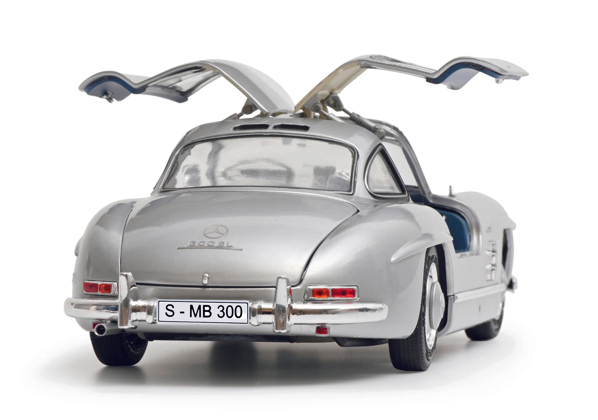 Schuco 1:18 Mercedes-Benz 300 SL Gullwing Silver 450045200