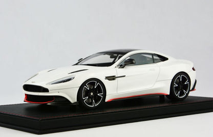 Frontiart AvanStyle 1:18 Aston Martin Vanquish S White AS018-02