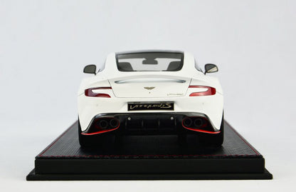 Frontiart AvanStyle 1:18 Aston Martin Vanquish S White AS018-02