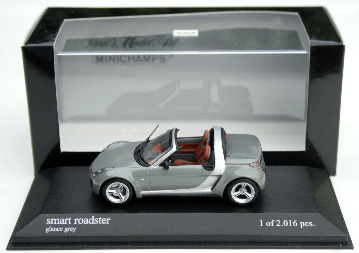 Minichamps 1:43 Smart Roadster 2003 Grey Metallic 400032131